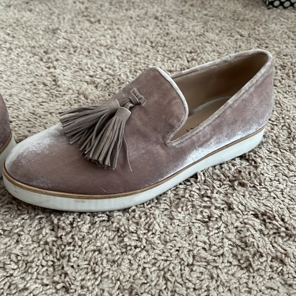 Shoes - Picture 2 of 3